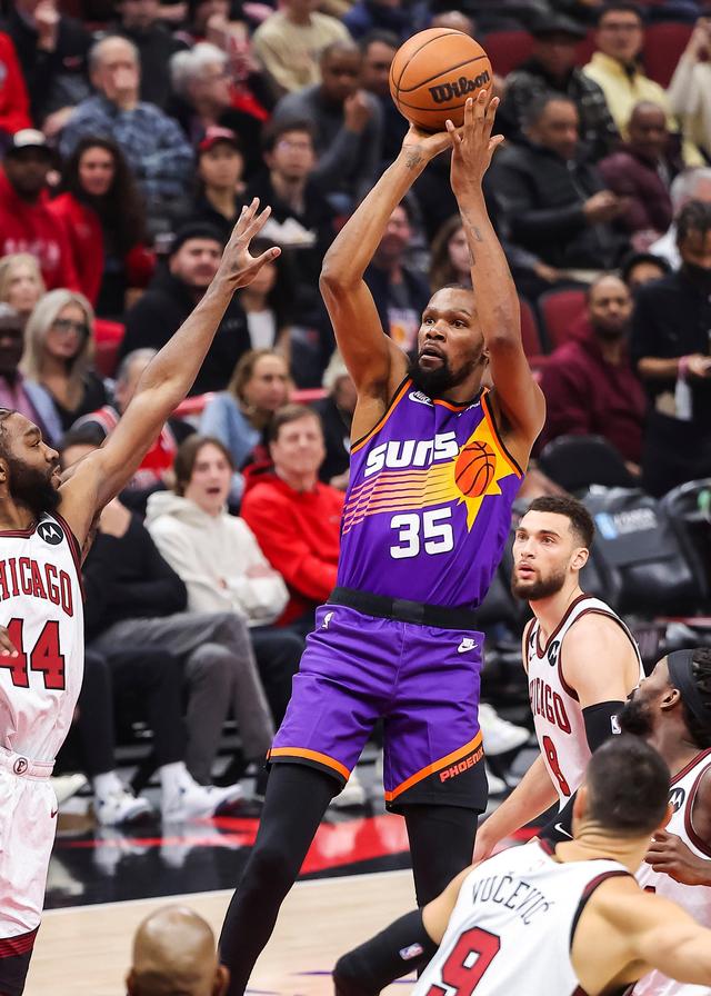 开云体育-公牛队新晋球员连续场场得分破